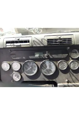 FREIGHTLINER CASCADIA 113 GAUGE CLUSTER