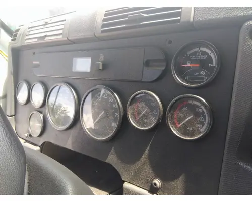 FREIGHTLINER CASCADIA 113 GAUGE CLUSTER