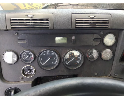 FREIGHTLINER CASCADIA 113 GAUGE CLUSTER