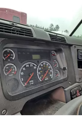 FREIGHTLINER CASCADIA 113 GAUGE CLUSTER