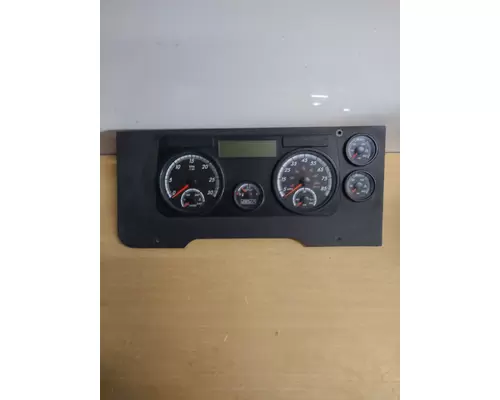 FREIGHTLINER CASCADIA 113 GAUGE CLUSTER