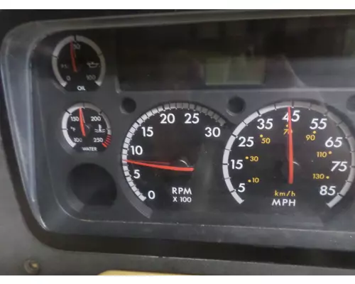 FREIGHTLINER CASCADIA 113 GAUGE CLUSTER