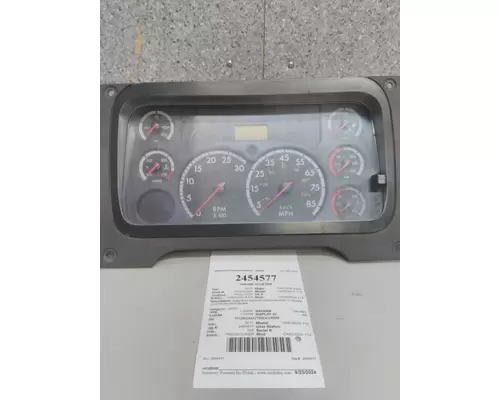 FREIGHTLINER CASCADIA 113 GAUGE CLUSTER