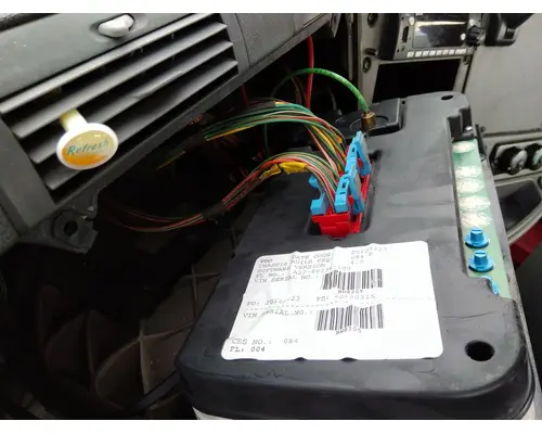 FREIGHTLINER CASCADIA 113 GAUGE CLUSTER