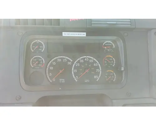 FREIGHTLINER CASCADIA 113 GAUGE CLUSTER