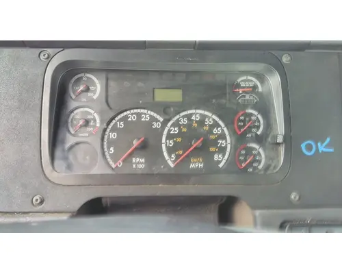 FREIGHTLINER CASCADIA 113 GAUGE CLUSTER
