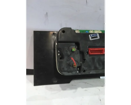 FREIGHTLINER CASCADIA 113 GAUGE CLUSTER