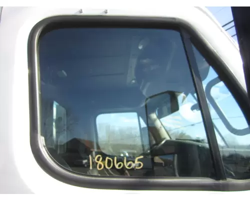 FREIGHTLINER CASCADIA 113 GLASS, DOOR, FRONT