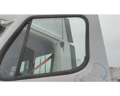 FREIGHTLINER CASCADIA 113 GLASS, DOOR, FRONT