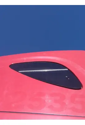 FREIGHTLINER CASCADIA 113 GLASS, SLEEPER