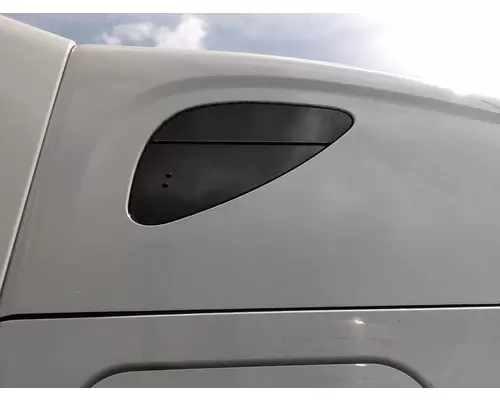 FREIGHTLINER CASCADIA 113 GLASS, SLEEPER
