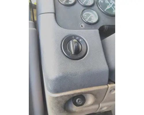 FREIGHTLINER CASCADIA 113 HEADLAMP SWITCH