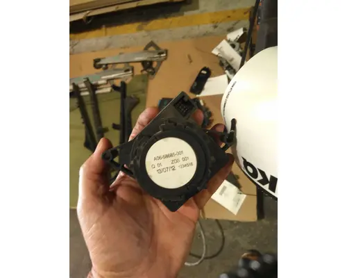 FREIGHTLINER CASCADIA 113 HEADLAMP SWITCH