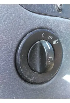 FREIGHTLINER CASCADIA 113 HEADLAMP SWITCH