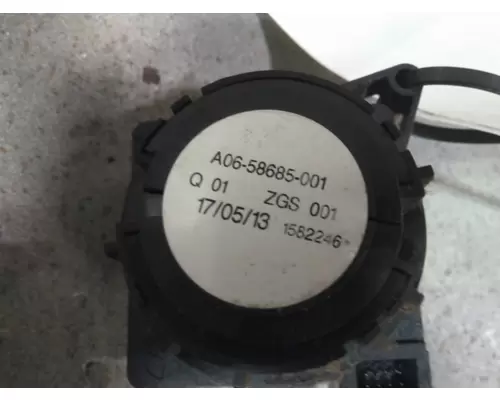 FREIGHTLINER CASCADIA 113 HEADLAMP SWITCH