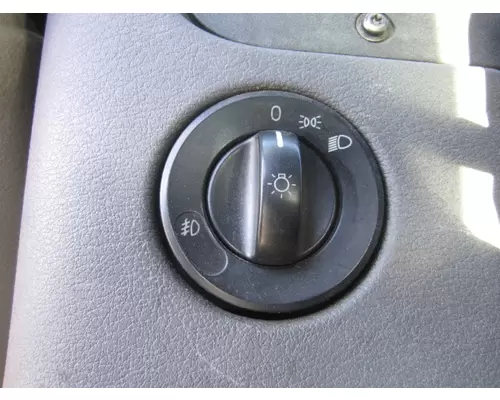 FREIGHTLINER CASCADIA 113 HEADLAMP SWITCH