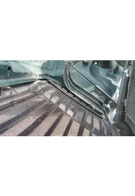 FREIGHTLINER CASCADIA 113 HOOD BRACKET
