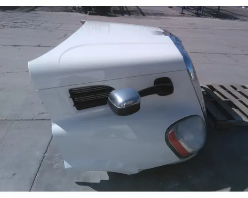 FREIGHTLINER CASCADIA 113 HOOD