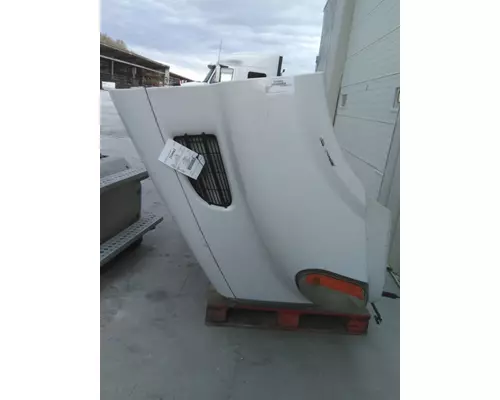 FREIGHTLINER CASCADIA 113 HOOD