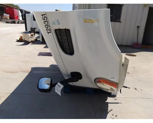 FREIGHTLINER CASCADIA 113 HOOD
