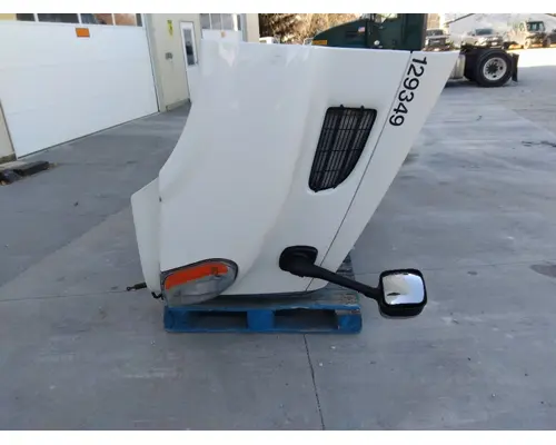 FREIGHTLINER CASCADIA 113 HOOD
