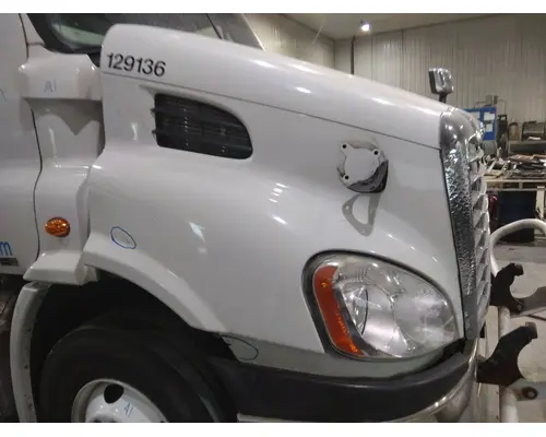 FREIGHTLINER CASCADIA 113 HOOD
