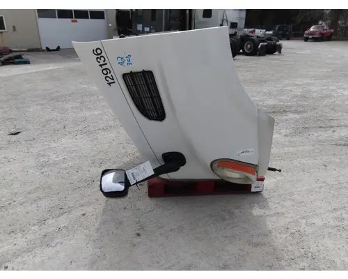 FREIGHTLINER CASCADIA 113 HOOD