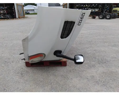FREIGHTLINER CASCADIA 113 HOOD