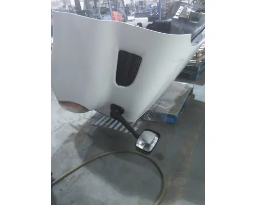 FREIGHTLINER CASCADIA 113 HOOD