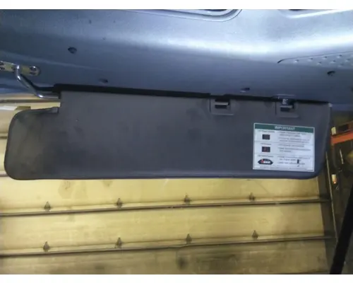 FREIGHTLINER CASCADIA 113 INTERIOR SUN VISOR