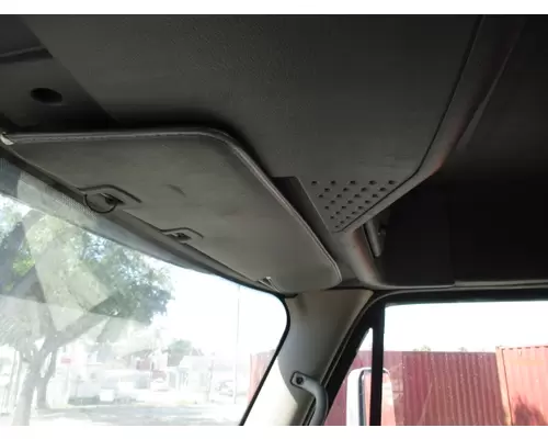 FREIGHTLINER CASCADIA 113 INTERIOR SUN VISOR