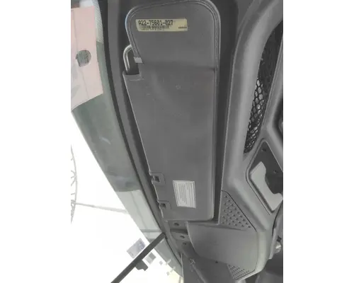 FREIGHTLINER CASCADIA 113 INTERIOR SUN VISOR