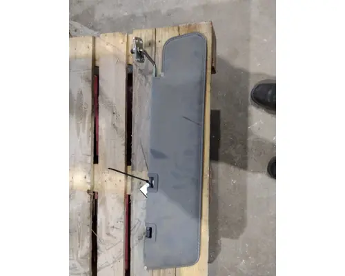 FREIGHTLINER CASCADIA 113 INTERIOR SUN VISOR