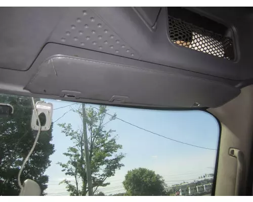 FREIGHTLINER CASCADIA 113 INTERIOR SUN VISOR