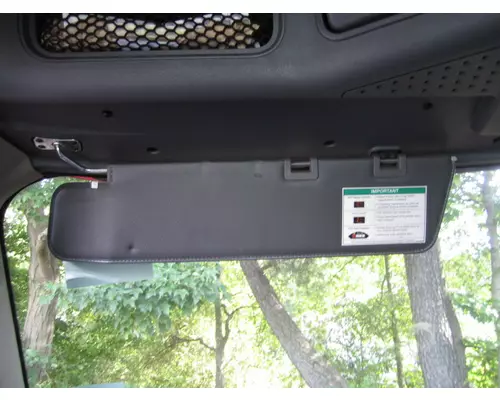 FREIGHTLINER CASCADIA 113 INTERIOR SUN VISOR