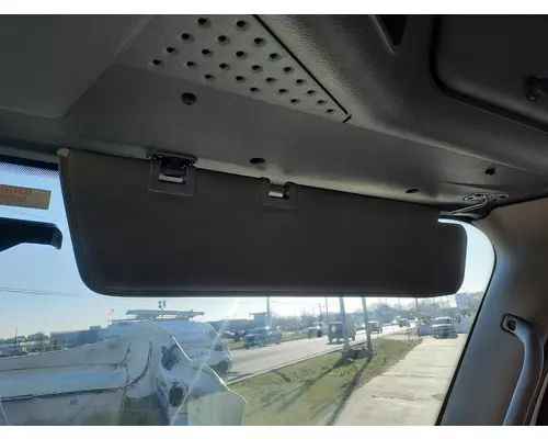 FREIGHTLINER CASCADIA 113 INTERIOR SUN VISOR