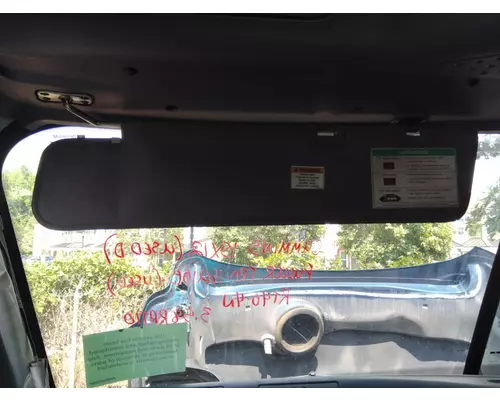 FREIGHTLINER CASCADIA 113 INTERIOR SUN VISOR