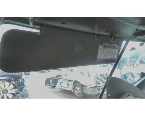 FREIGHTLINER CASCADIA 113 INTERIOR SUN VISOR