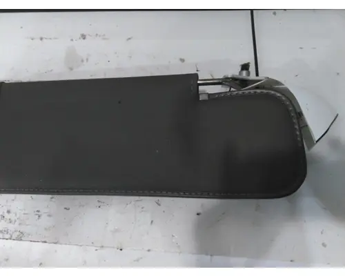 FREIGHTLINER CASCADIA 113 INTERIOR SUN VISOR