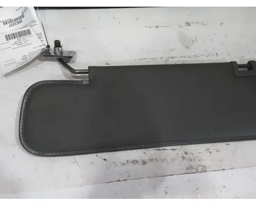 FREIGHTLINER CASCADIA 113 INTERIOR SUN VISOR