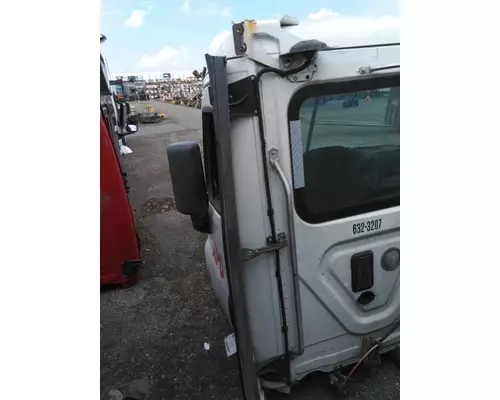 FREIGHTLINER CASCADIA 113 MIRROR ASSEMBLY CABDOOR