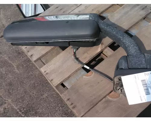 FREIGHTLINER CASCADIA 113 MIRROR ASSEMBLY CABDOOR