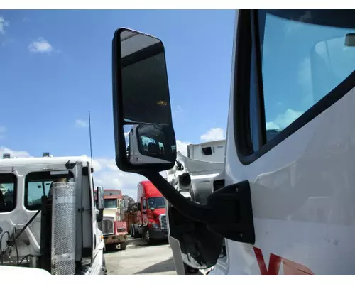 FREIGHTLINER CASCADIA 113 MIRROR ASSEMBLY CABDOOR