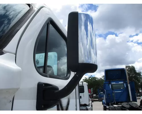 FREIGHTLINER CASCADIA 113 MIRROR ASSEMBLY CABDOOR