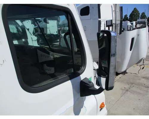 FREIGHTLINER CASCADIA 113 MIRROR ASSEMBLY CABDOOR