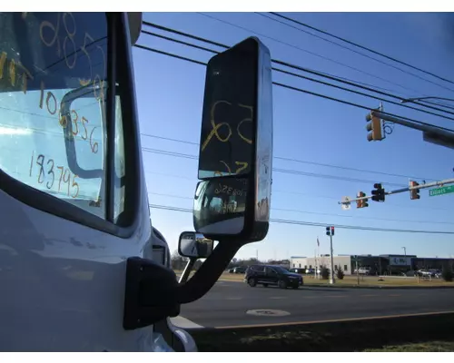 FREIGHTLINER CASCADIA 113 MIRROR ASSEMBLY CABDOOR