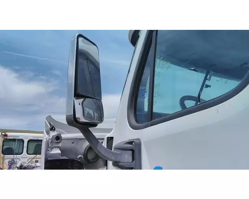 FREIGHTLINER CASCADIA 113 MIRROR ASSEMBLY CABDOOR