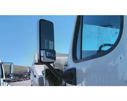 FREIGHTLINER CASCADIA 113 MIRROR ASSEMBLY CABDOOR