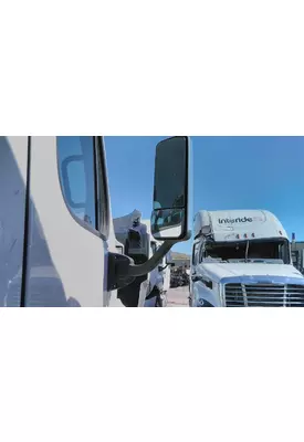 FREIGHTLINER CASCADIA 113 MIRROR ASSEMBLY CAB/DOOR