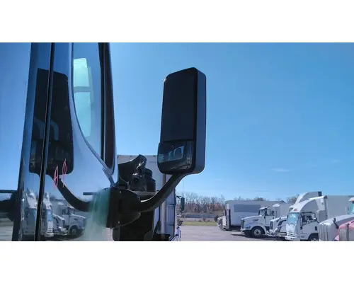 FREIGHTLINER CASCADIA 113 MIRROR ASSEMBLY CABDOOR